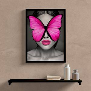 Quadro Mulher com Borboleta